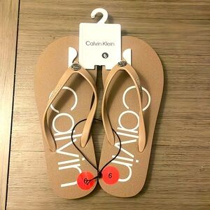 NWT Calvin Klein Flip Flop Sandals (light natural)